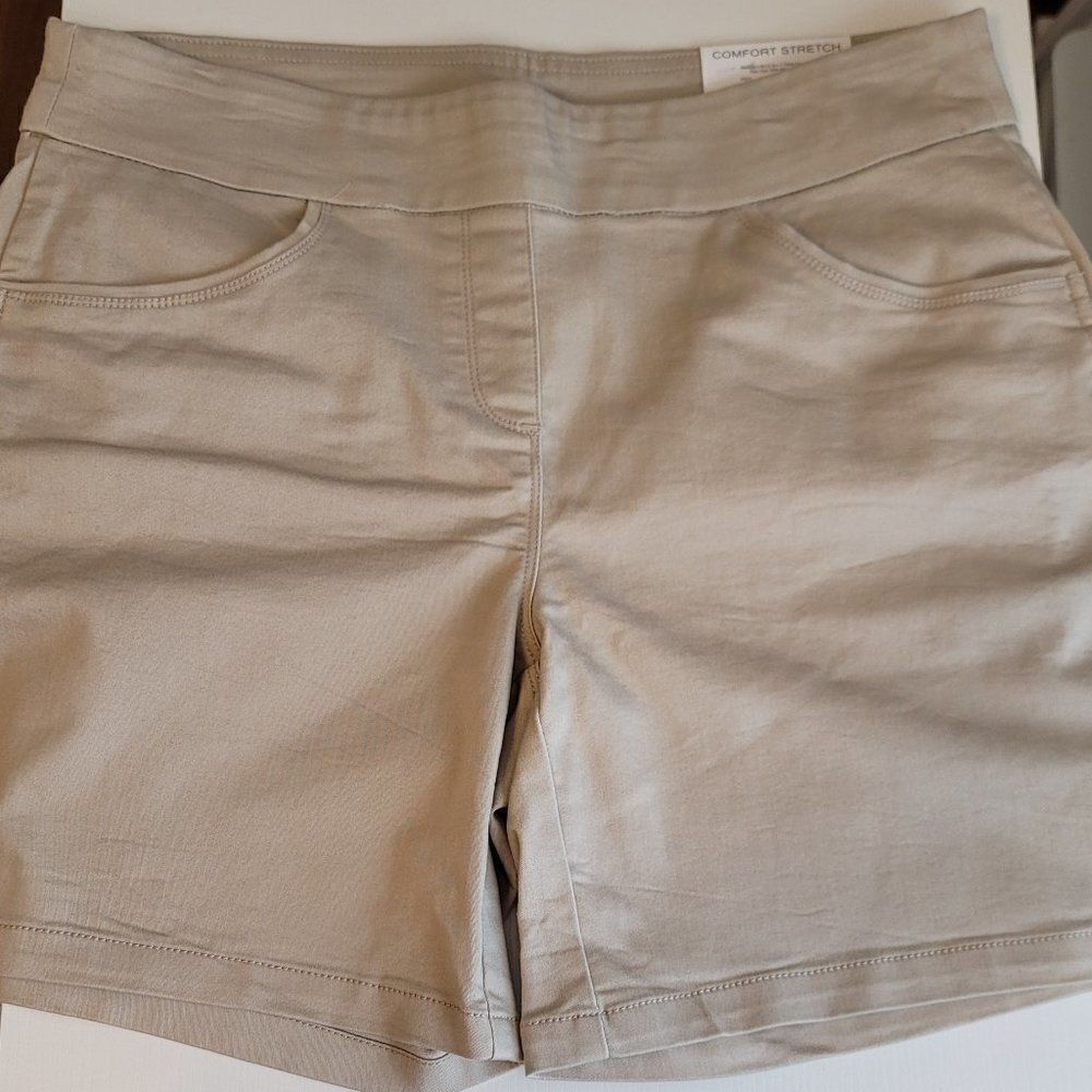 Liz Claiborne Comfort Stretch Shorts, New
